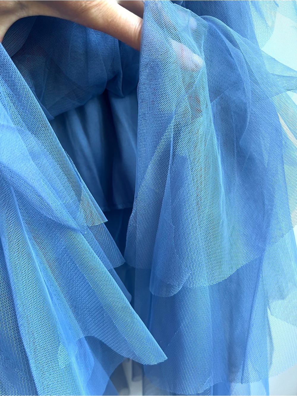 SoHo Apparel Formal Feminine Elegant Blue Tulle Tiered Ruffle Maxi Skirt Size M - Picture 5 of 9